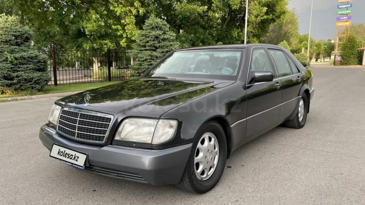 Продают автомобиль Назарбаева — Mercedes 600 SEL GUARD B7, выдерживающий  обстрел из автомата и снайперской винтовки | Bizmedia.kz | Дзен