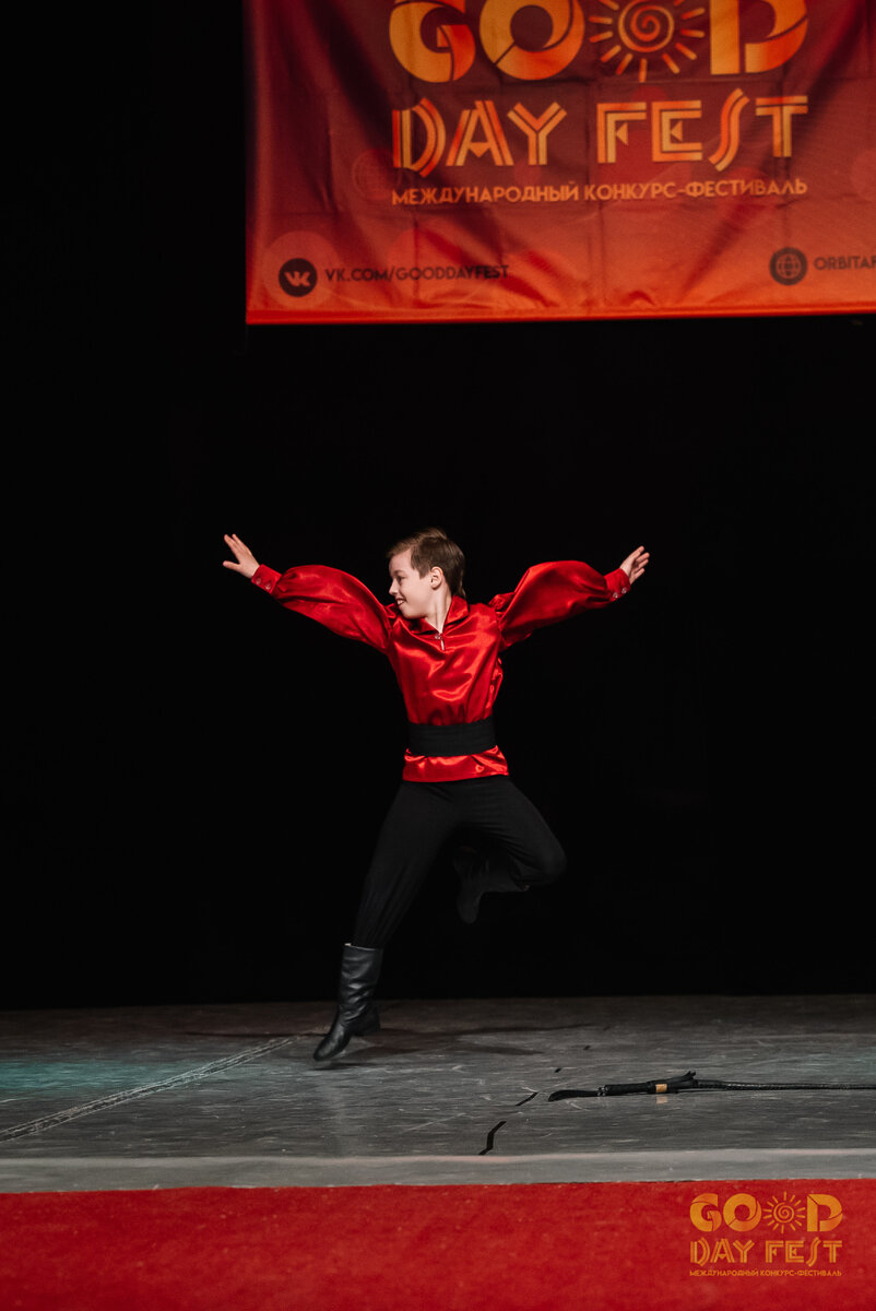 2. Цыганская история. Табор уходит в небо...