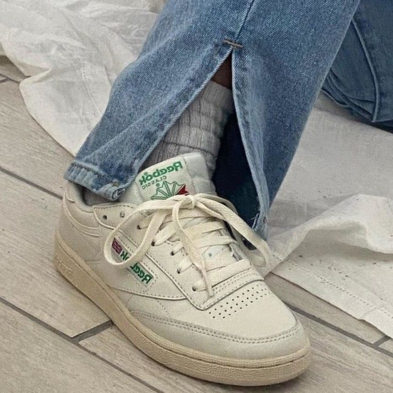 Club c 85 vintage. Reebok Club c 85 Vintage. Reebok Club c 85 Vintage Sneakers. Reebok Club c Mid 2 Vintage. Кроссовки Reebok Club c 85 Винтаж унисекс.