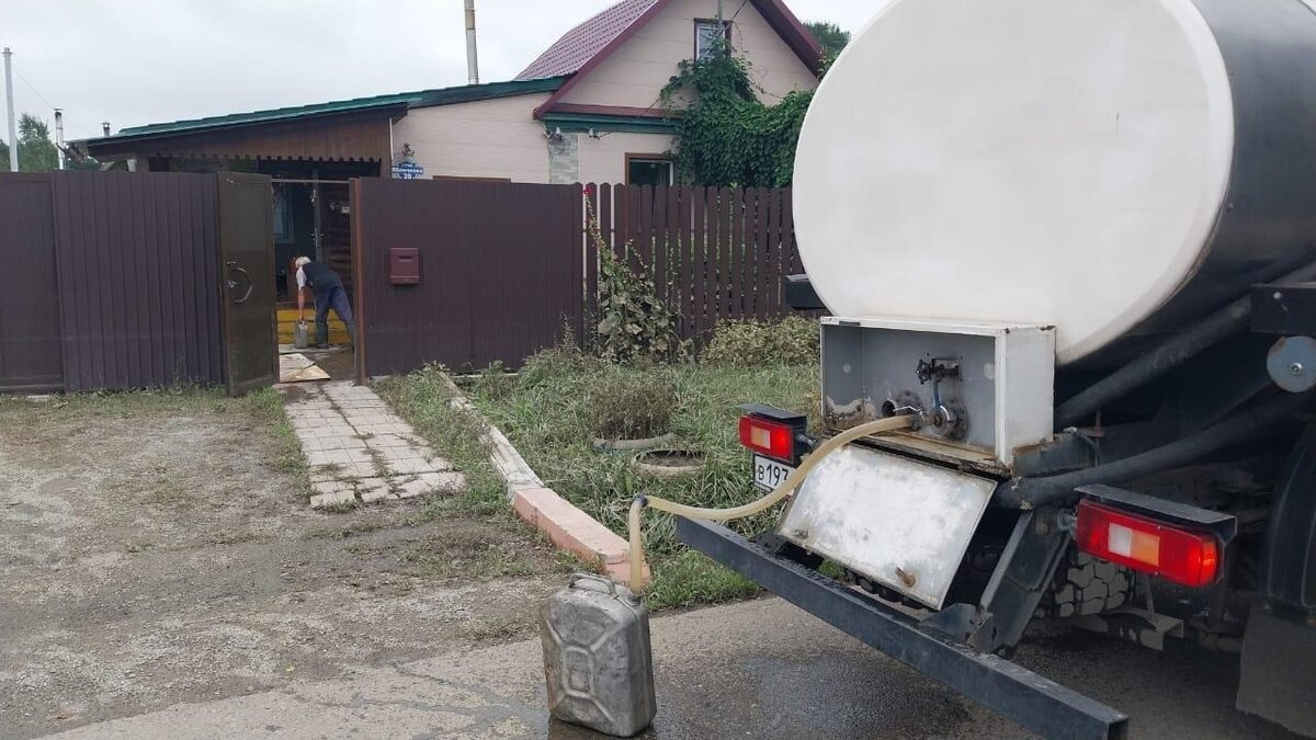 Привезли питьевую воду и ликвидировали потоп в музее — отчёт МУП Уссурийск- Водоканала | Восток-Медиа | Дзен