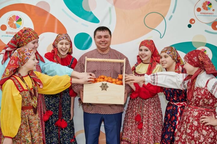   В Сургуте идет прием заявок на участие в детском национальном фестивале творчества «Мандаринка»
