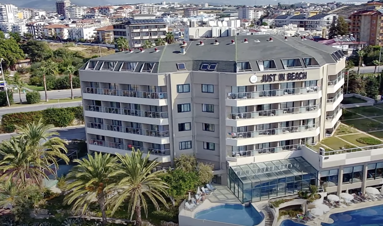 Основной корпус отеля