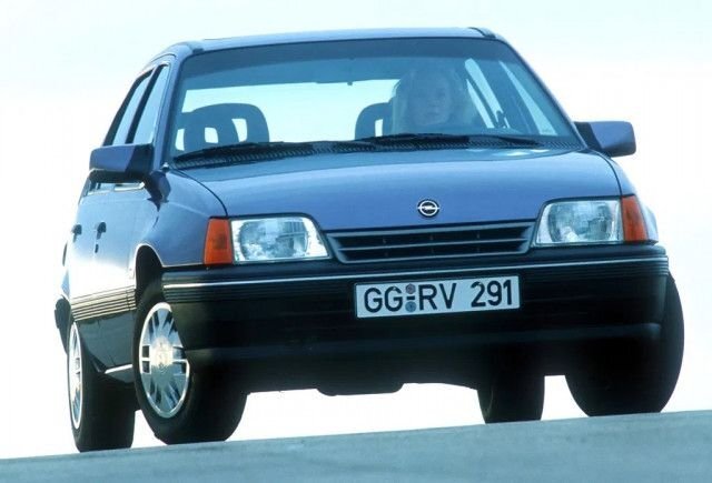     Opel Kadett был одним из бестселлеров 80-х и несколько раз занимал второе место в Европе, но так и не добрался до первого места.