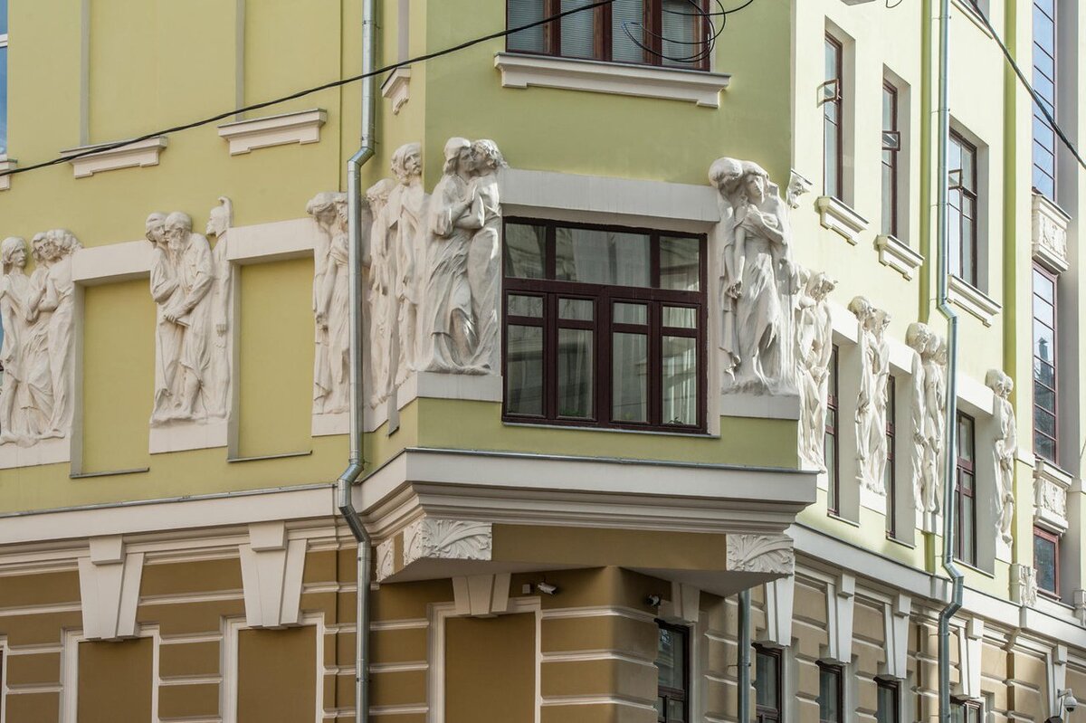 📍Плотников пер., 4/5. Доходный дом Г. Бройдо