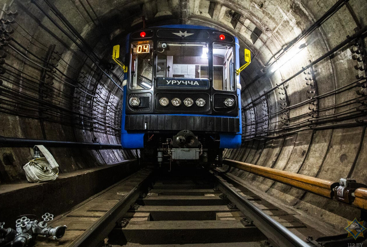 Почему в метро до сих используются деревянные шпалы, а не железобетонные? |  ПОД СТУК | Дзен