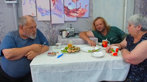 Семейный обед с морским деликатесом по-деревенски ПОДВАЛ ИЛЬИЧА семейный деревенский канал о людях Кушаем и пьем чай всей семьей