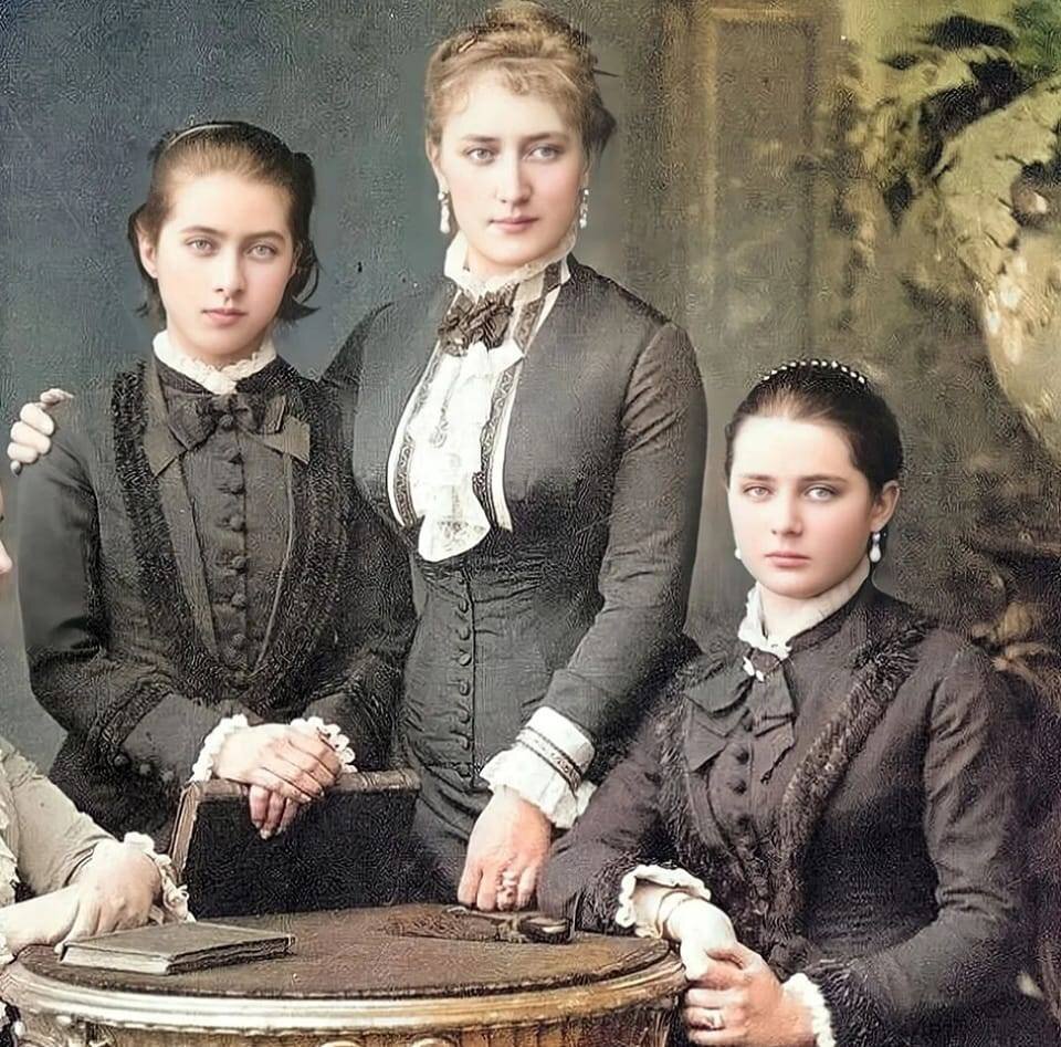 княгиня Татьяна Юсупова с дочерьми - Татьяной и Зинаидой