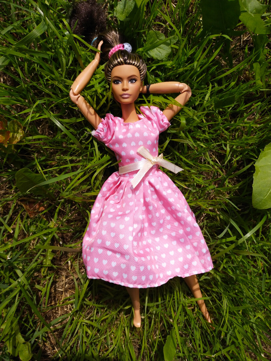 В такую погоду можно и в траве поваляться))) 