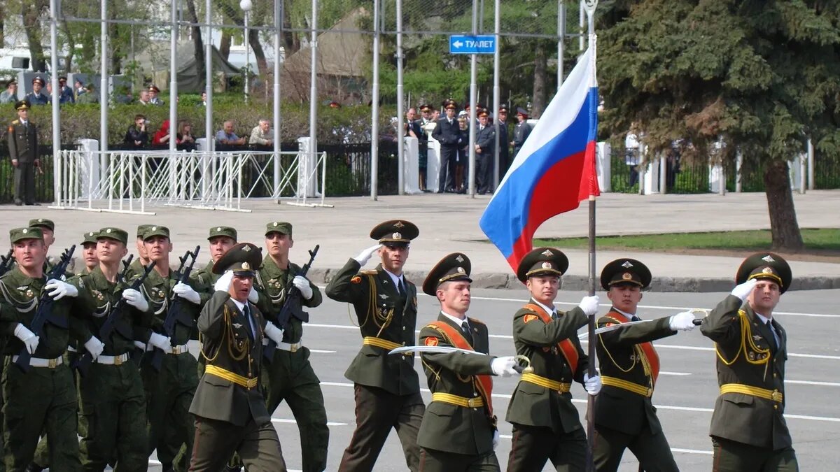 Будет увеличен срок пребывания в запасе для нескольких воинских званий на пять лет. Эти изменения коснутся рядовых, матросов, сержантов, старшин, прапорщиков и мичманов. Фото: pxhere.com