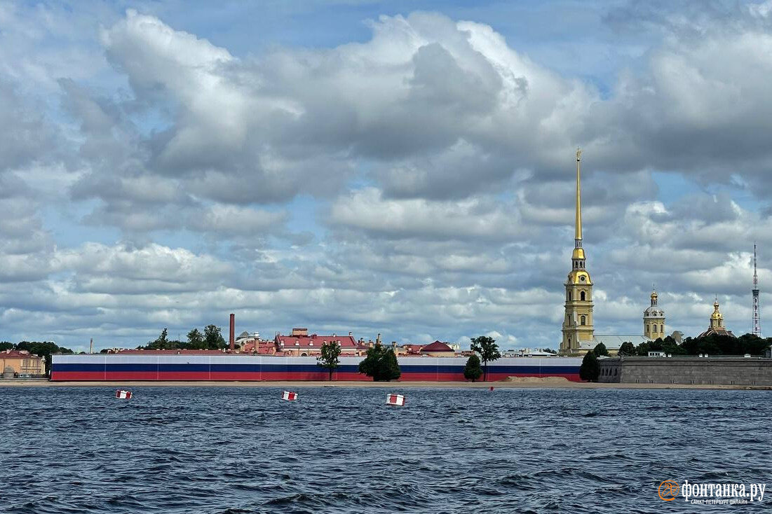 Фото петропавловской крепости сверху