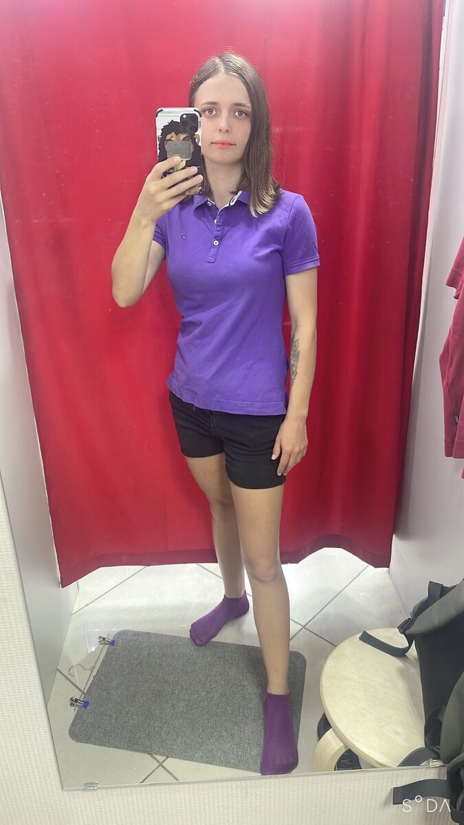 Зашла за компанию в секонд. Не сдержалась и купила шорты на пляж ...