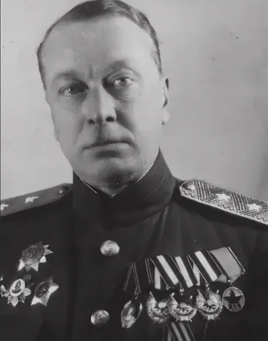 П.П.Собенников (1894-1960). Источник фото - https://vk.com/wall-185900962_86912