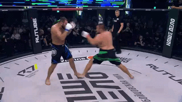 Типичная ситуация в бою Ибрагимов пропускает и требует добавки