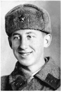    В. Басов на фронте Фото: общественное достояние