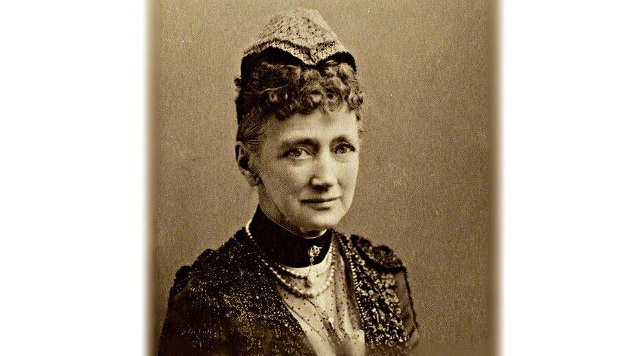 Бабушка императора. Яндекс картинки