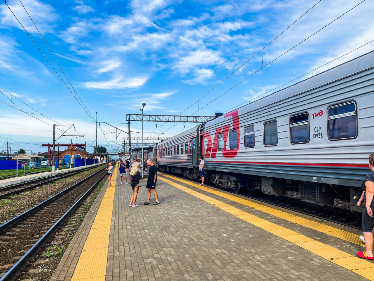 Ночь в плацкартном вагоне. Обзор поезда 187 Новороссийск - Архангельск |  Прекрасное рядом | Дзен