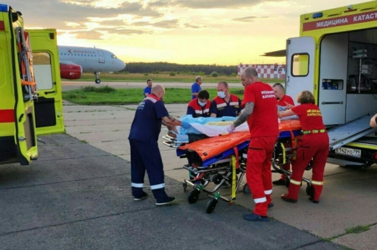    Обгоревшего под Волгоградом подростка борт МЧС доставил в Нижний Новгород