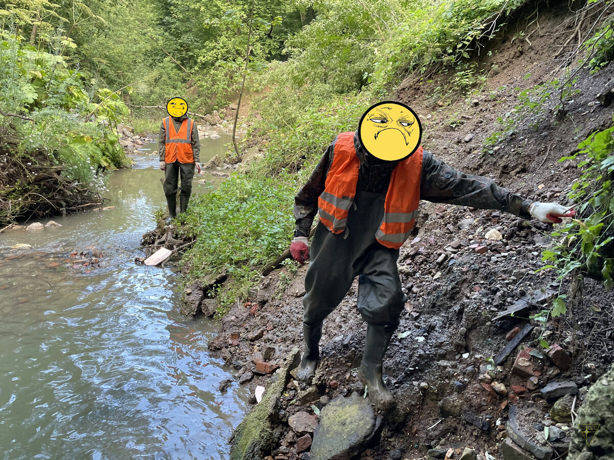 После Чуры мы ощутили, что есть ещё порох в пороховницах и ягоды в ягодицах. И отчего бы не посетить коллектор некоего ручья или скромной речки?-4