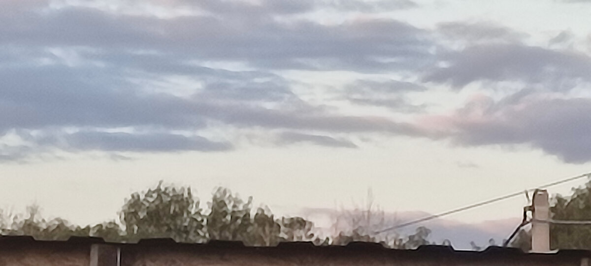 Сегодня небо прям сочетается с моей серой полосой😁