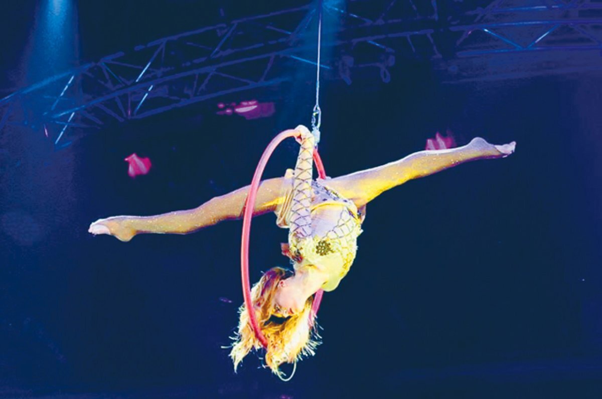    Ксения с детства хотела быть артисткой цирка, и её мечта сбылась.