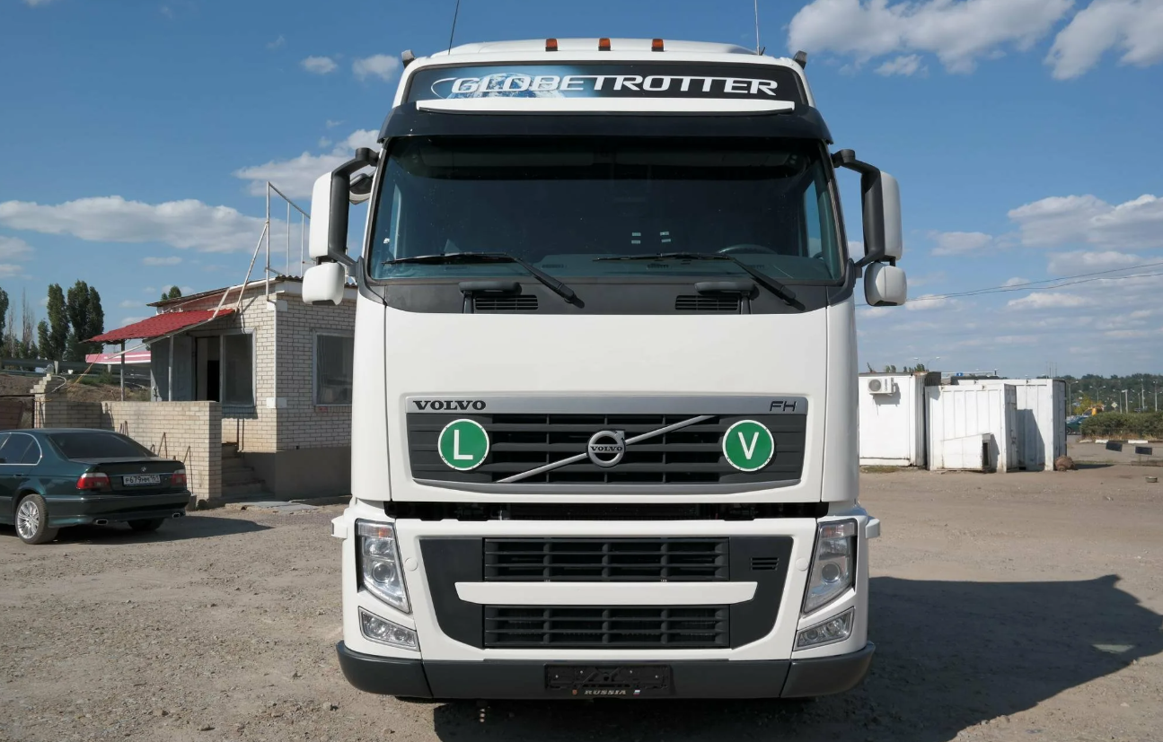 VOLVO FH 13 выезд на трассу , не качает воздух