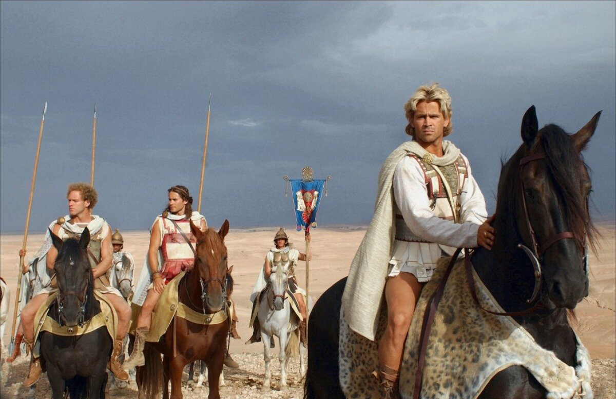 Исторические про древних. Александр Македонский фильм 2004. Колин Фаррелл в фильме Александр. Кадры из фильма Александр Македонский. Александр Македонский фильм 2004 Вавилон