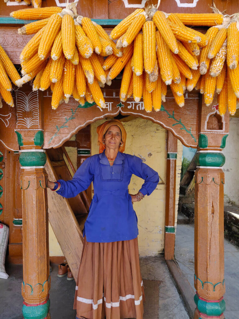 Местная жительница кукурузной деревни.