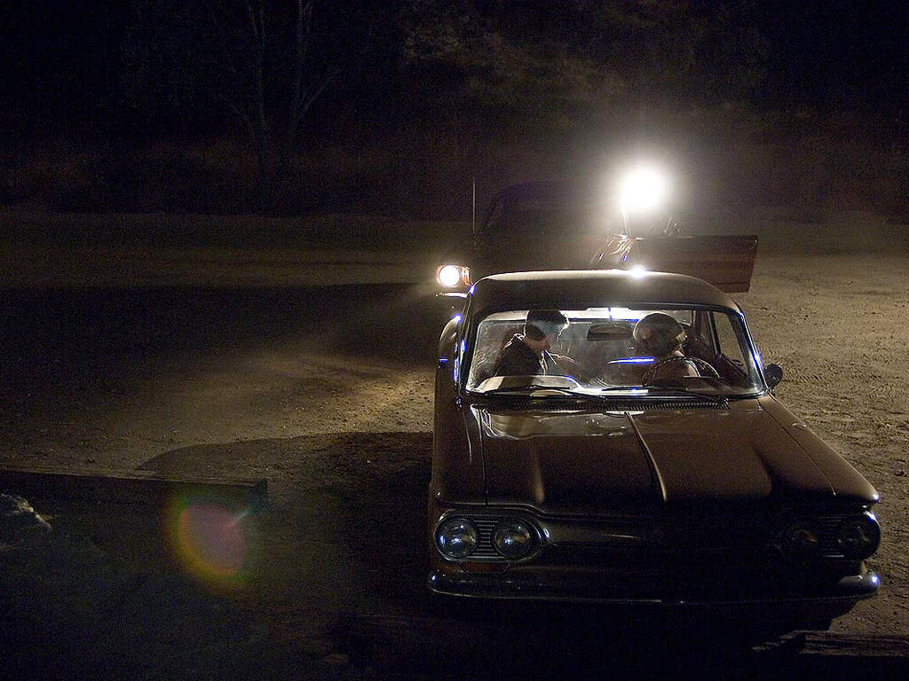 На протяжении почти 25 лет он держал в страхе весь Сан-Франциско. Общаясь с властями через репортеров, он в своих письмах и шифрах жестоко упрекал полицию в бездействии. «Зодиак» то пропадал на время, то появлялся вновь. Порой полиция начинала сомневаться в том, что за очередным убийством стоял именно тот, за кем они так тщетно охотились, а не какой-нибудь имитатор. Однако и почерк убийств и письма репортерам говорили о том, что «Зодиак» еще не отошел от дел.