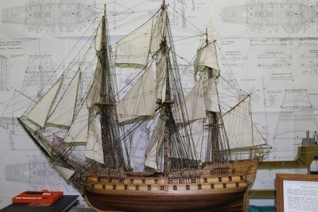 1783, 16 сентября (27 сентября) по старому стилю: В Херсоне спущен на воду первый 66-пушечный линейный корабль Черноморского флота «Слава Екатерины»