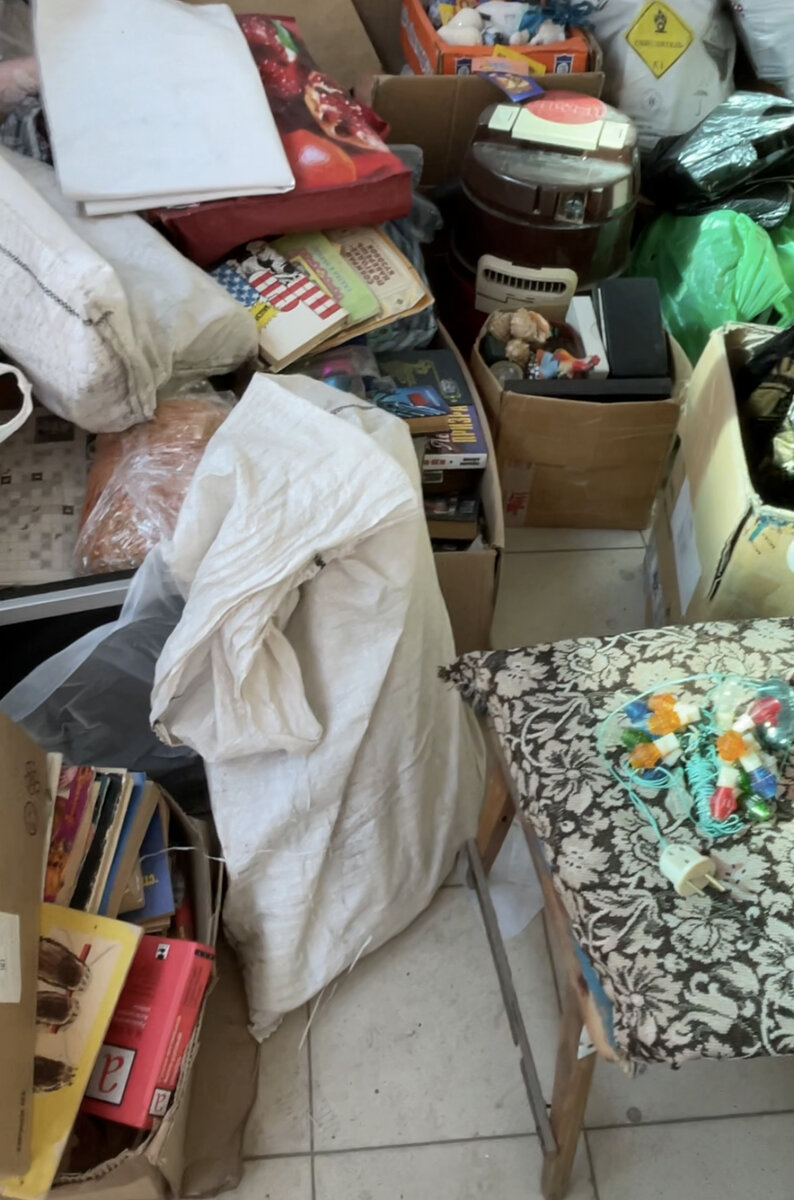 Интересно было оказаться на складе старьевщиков