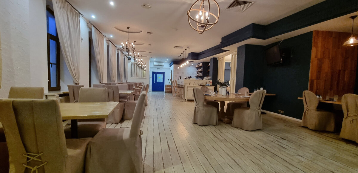 "Омулёвая бочка", интерьер