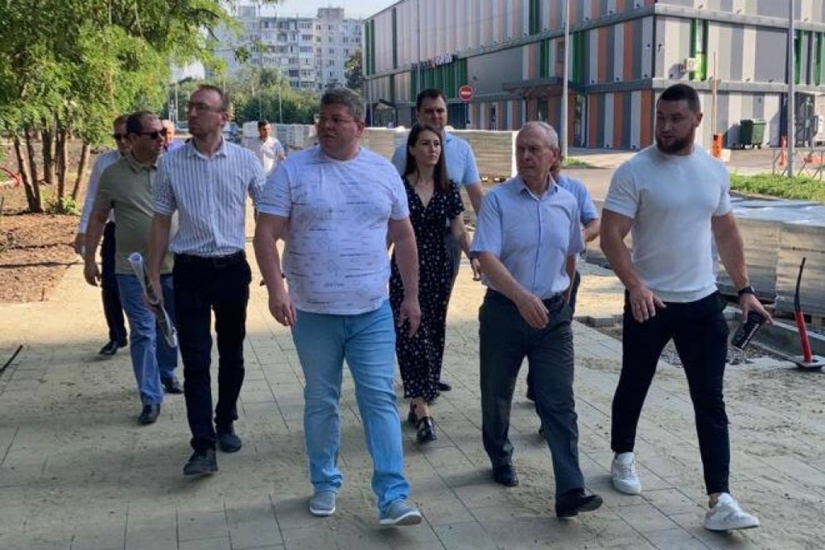    В Краснодаре обустраивают амфитеатр на Николаевском бульваре