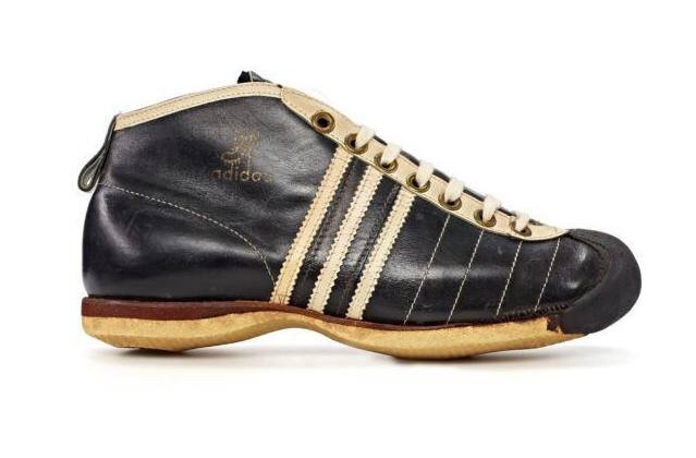 Первая модель Adidas Samba