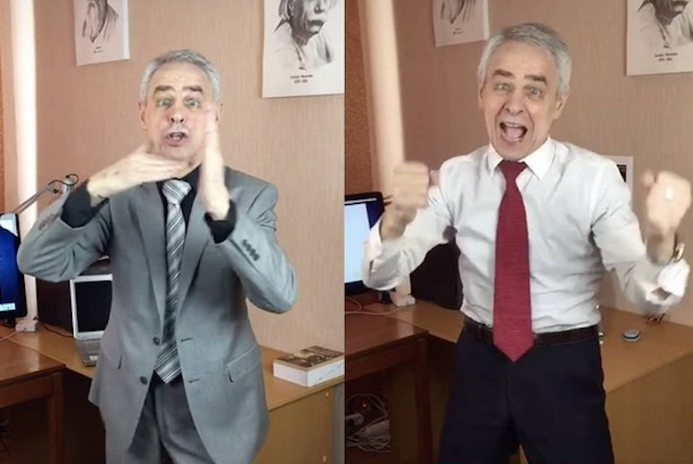 Учитель-блогер. https://www.metronews.ru/novosti/russia/reviews/uchitelya-blogery-sobirayut-layki-1842723/?ua=ds