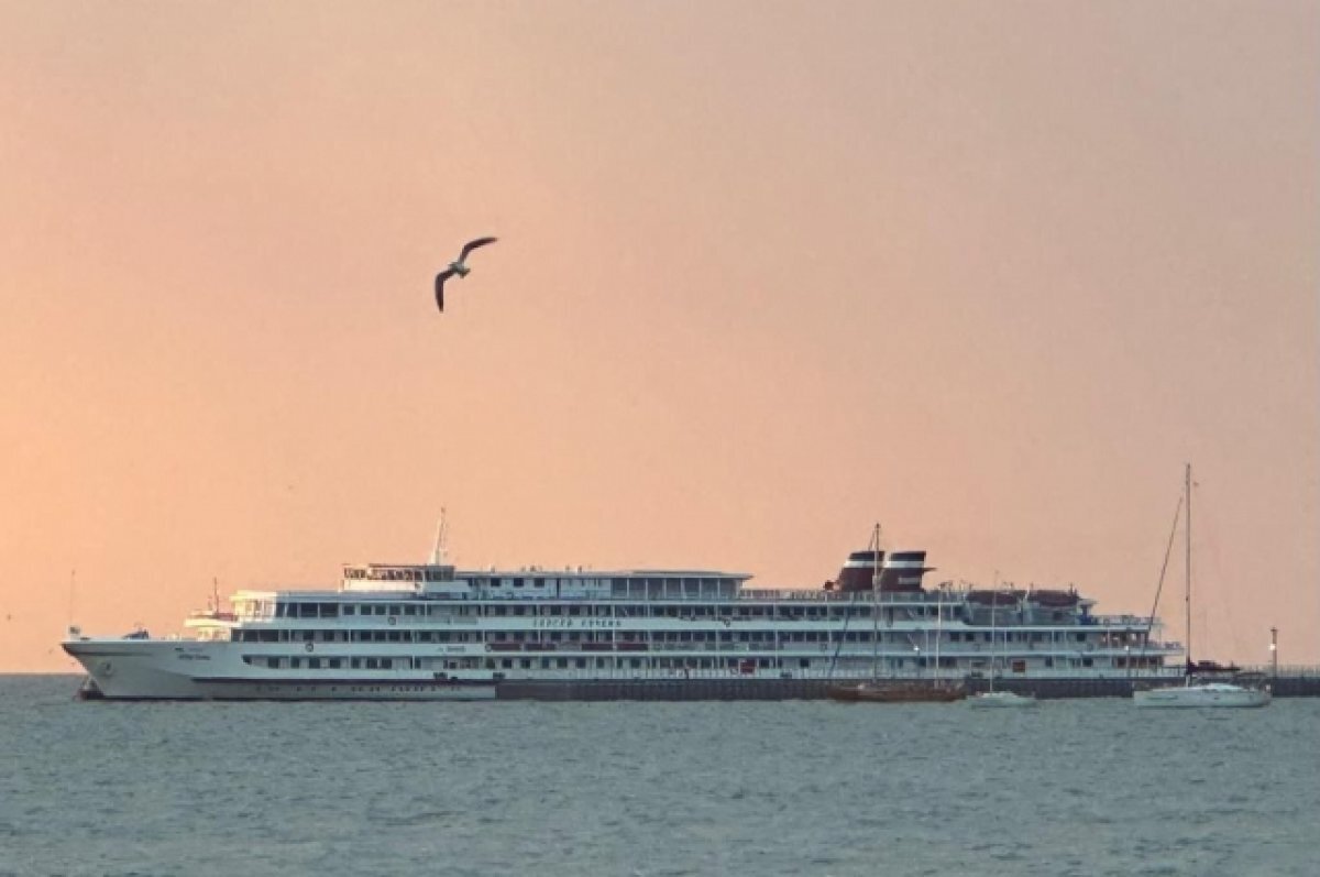    Четырёхпалубный теплоход «Сергей Кучкин» прибыл в Таганрог