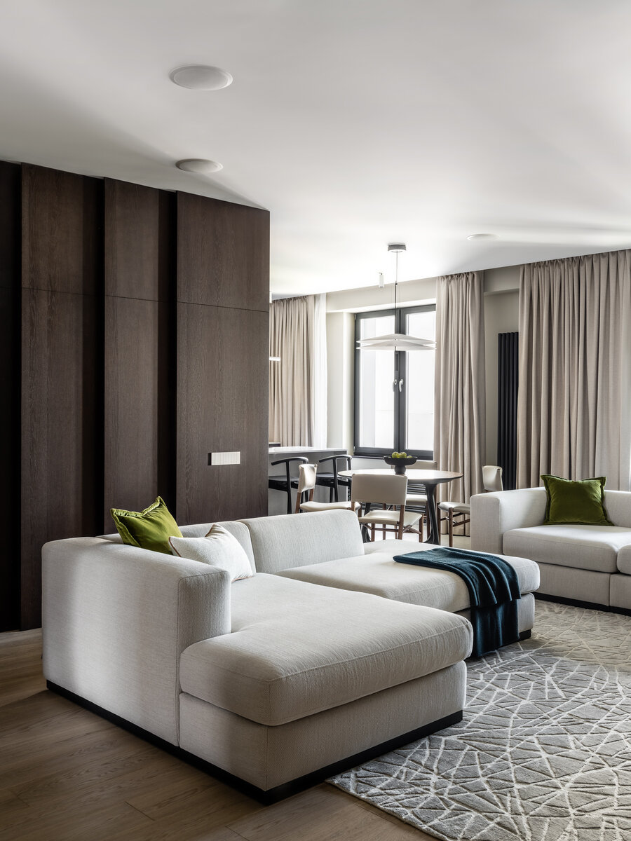 Современная кухня-гостиная 