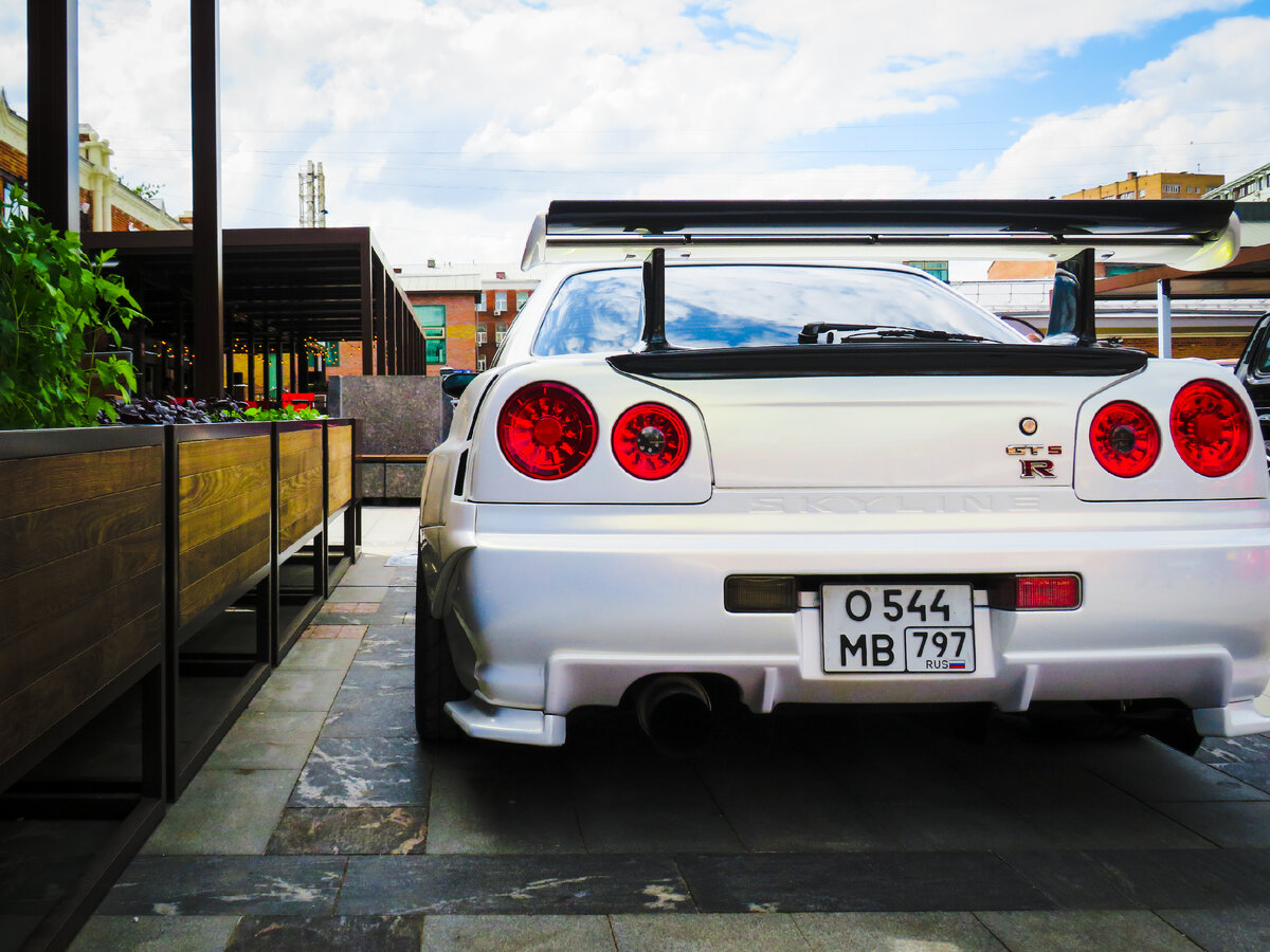 Toyota Skyline r34 beli