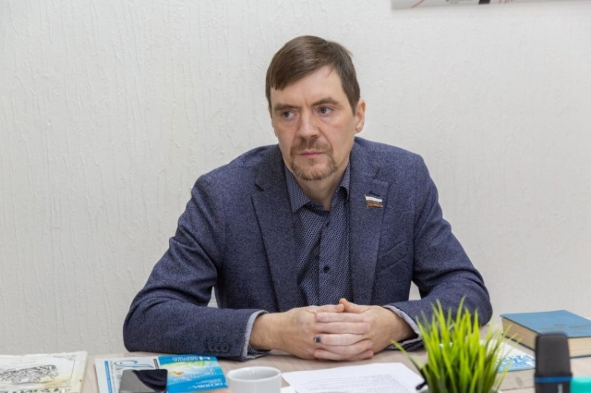   В Новосибирске депутат Ростислав Антонов стал советником губернатора