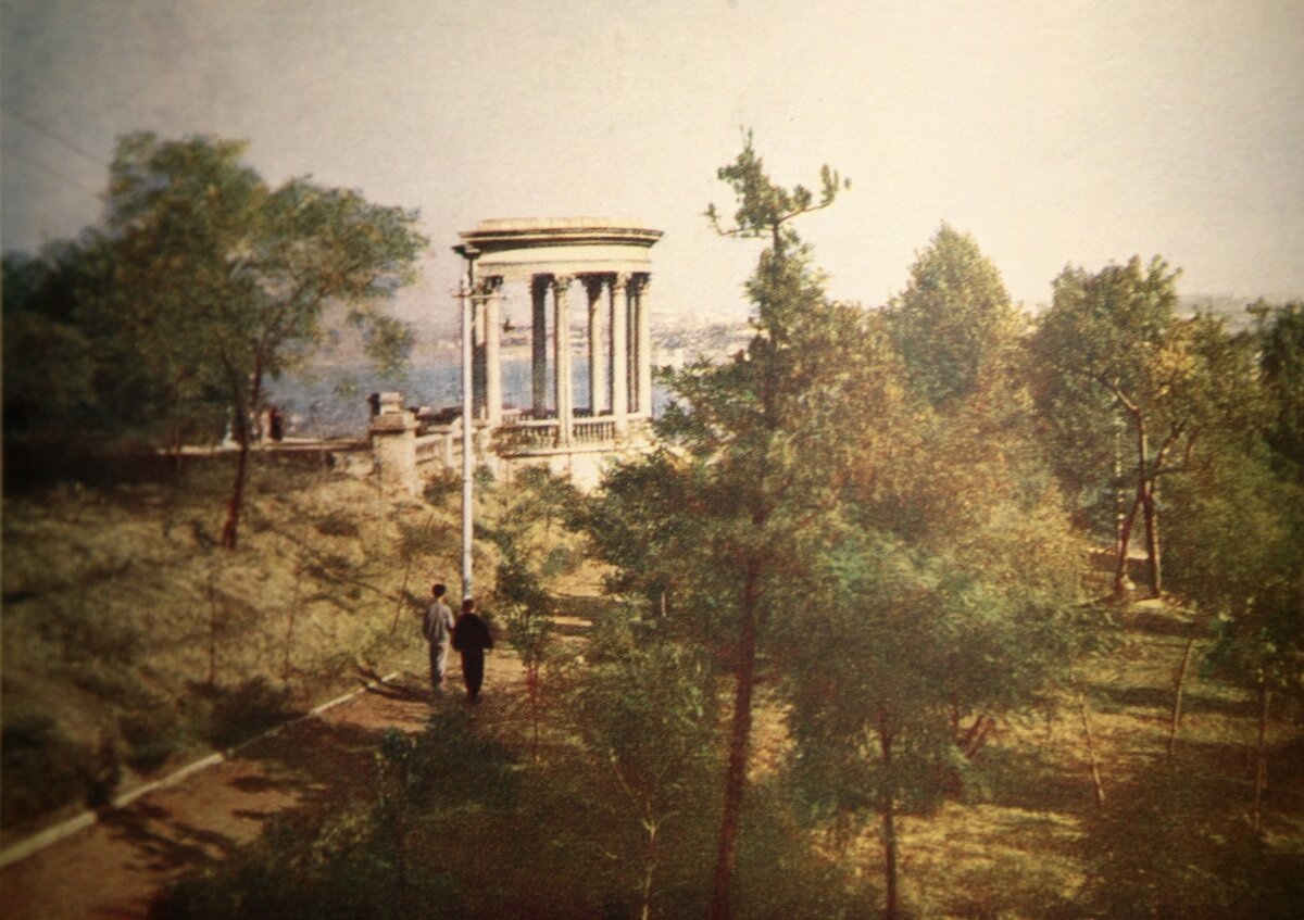 1963