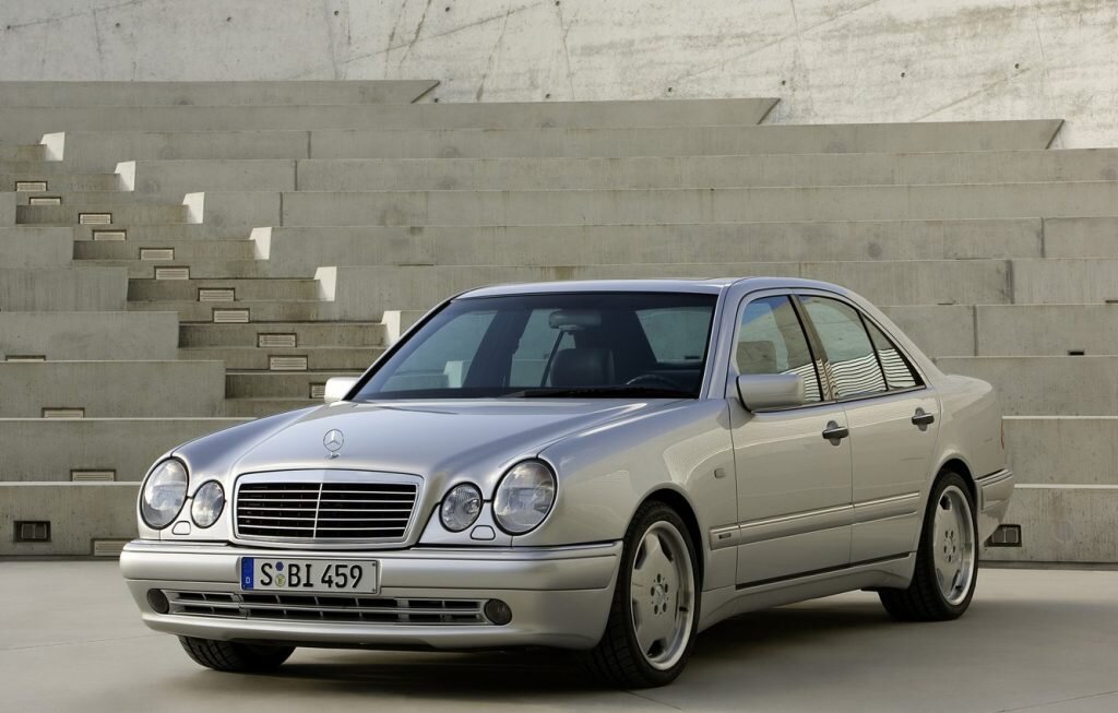 Mercedes-Benz E-Class W210