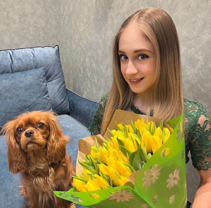 Алина со своей собакой Бекки. Фото из открытых источников 