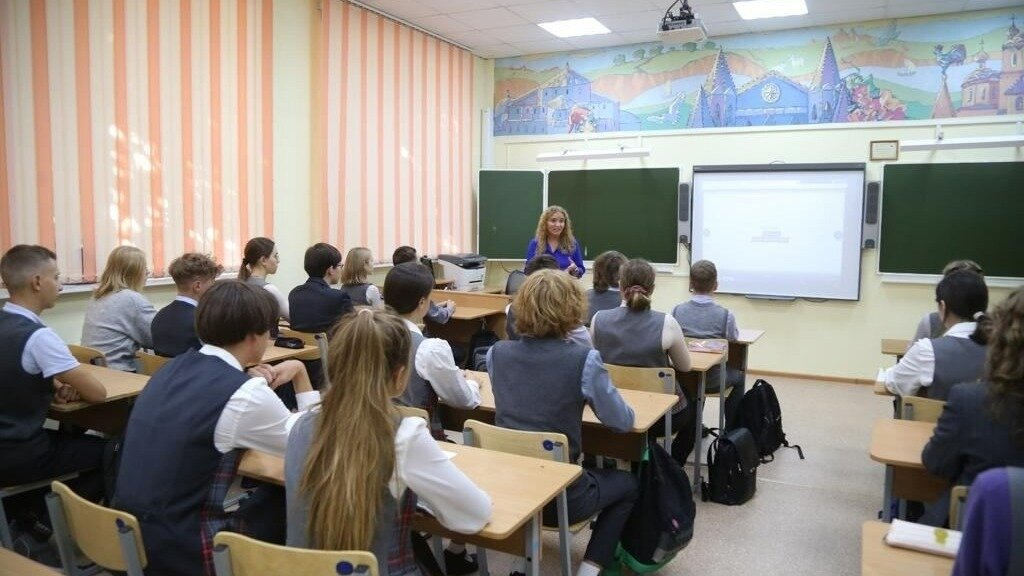     УдГУ и Управление образования администрации Ижевска заключили соглашение о сотрудничестве. С 16 абитуриентами подписаны первые договоры на целевое обучение.
