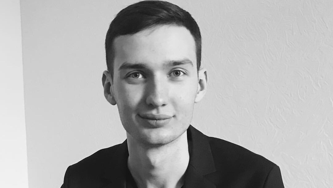     Беглый сооснователь Finiko Зыгмунт Зыгмунтовичь занялся недвижимостью в ОАЭ. Он бежал от российских правоохранителей.