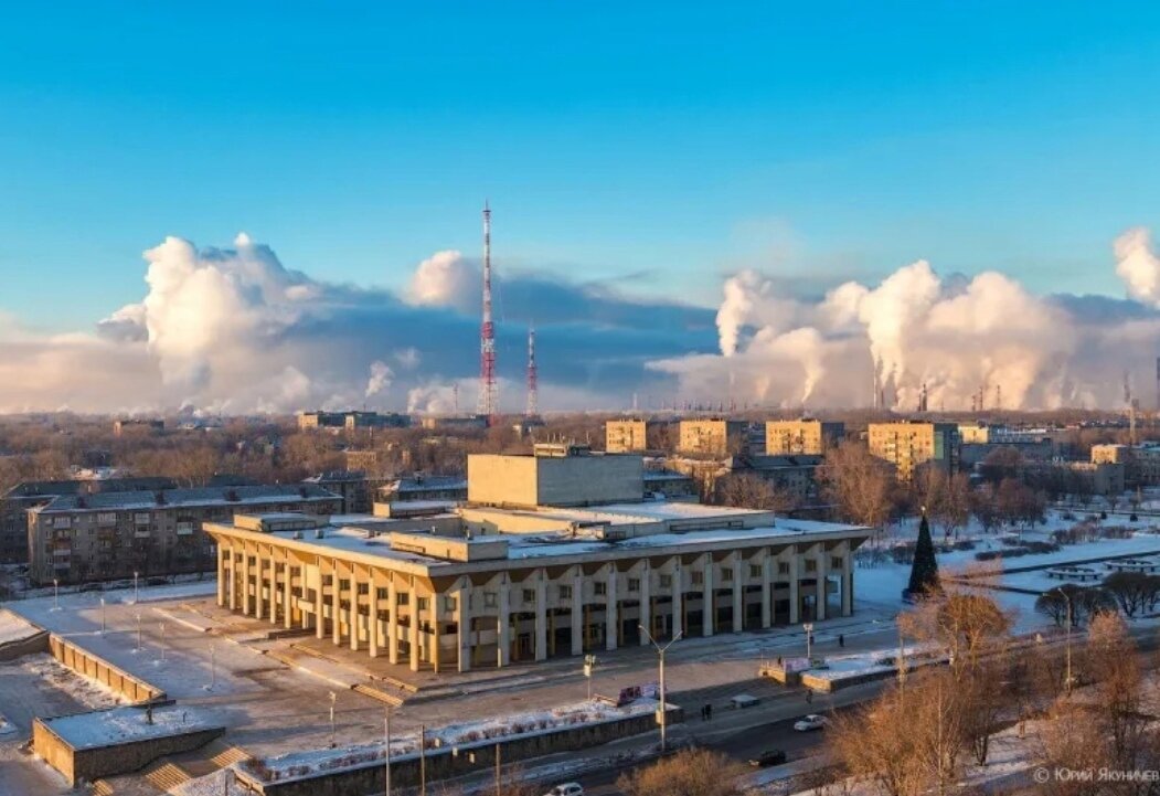 Красоты череповец. Город Череповец Вологодская область. Череповец центр города. Завод в зиму Череповец. Площадь Криули Череповец.