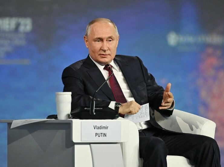 Президент РФ Владимир Путин на пленарном заседании Петербургского международного экономического форума© Фотохост-агентство РИА Новости