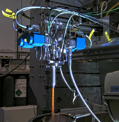 Испытание ракетного двигателя с тягой 20 Н и гиперголическим воспламенением с использованием разработанного топлива и перекиси водорода в качестве окислителя.