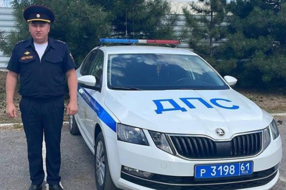    Донской инспектор ГИБДД помог водителю, у которого сломался автомобиль