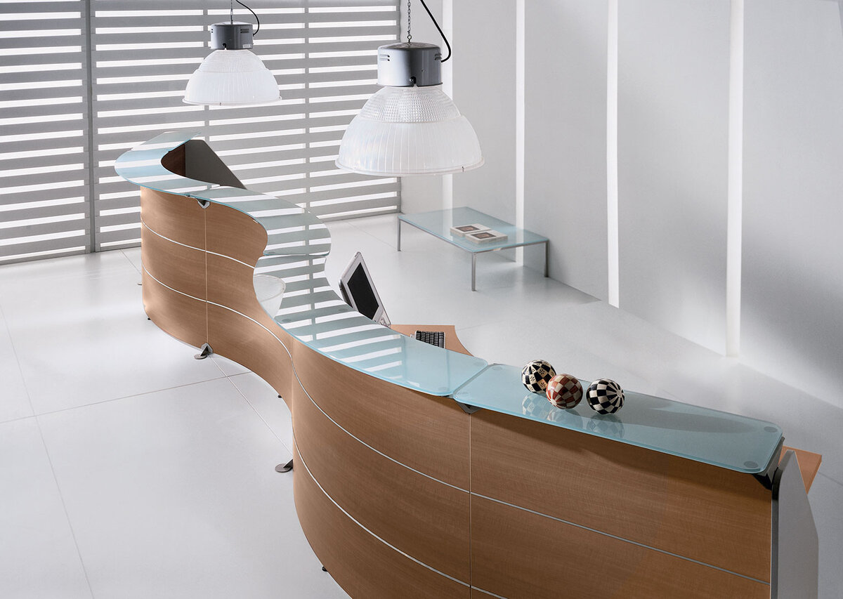 Ресепшн-деск Эдисон (Италия)