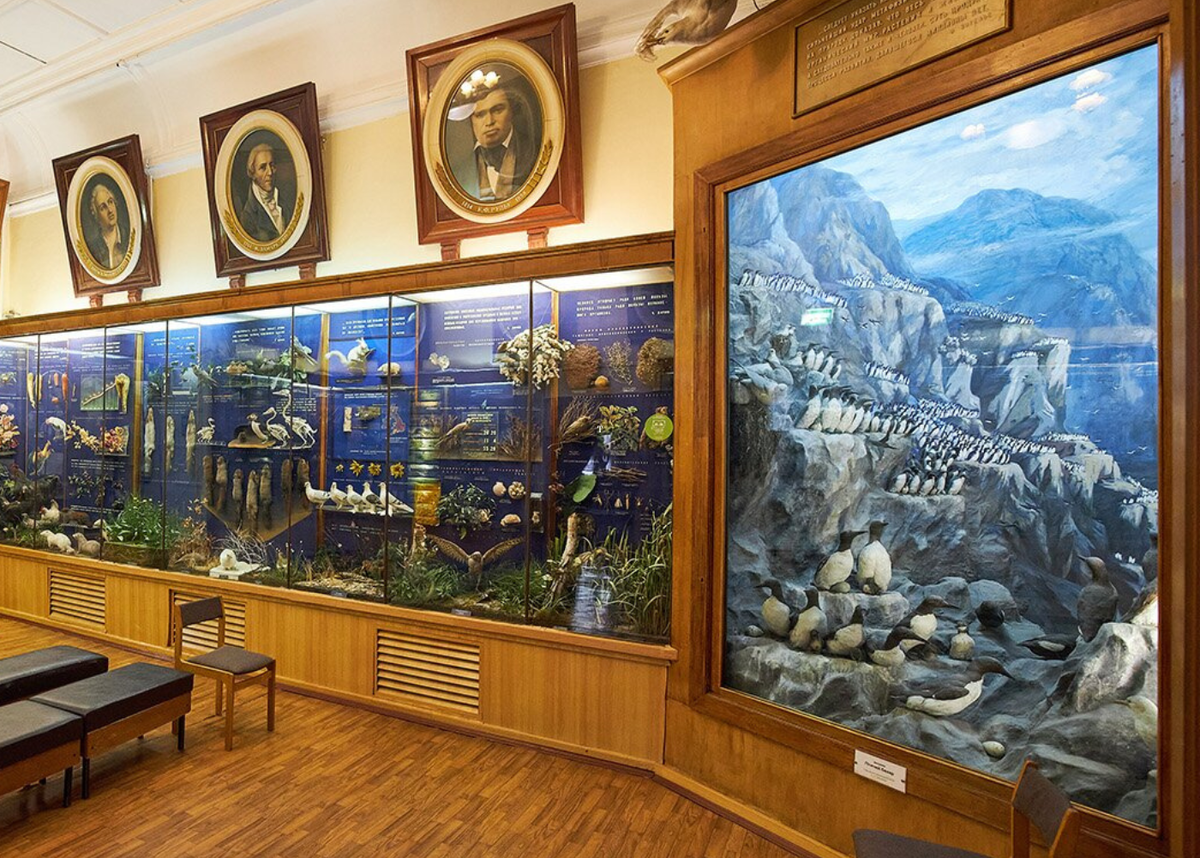 Архитектурный ансамбль в виде старинных русских палат на Малой Грузинской улице – бывшая усадьба коллекционера и мецената Петра Щукина.-2