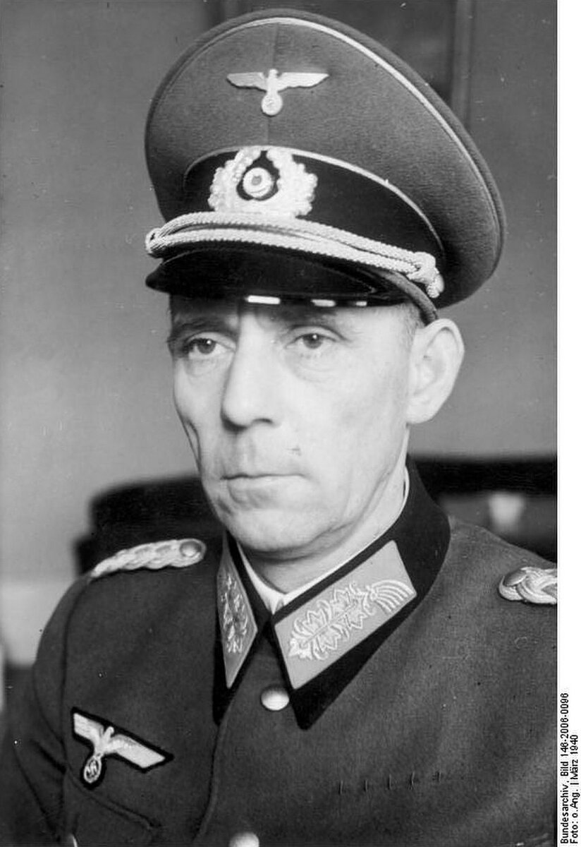 Генерал-майор Адольф фон Шелль (21.08.1893 – 16.09.1967), первое фото в генеральской форме.